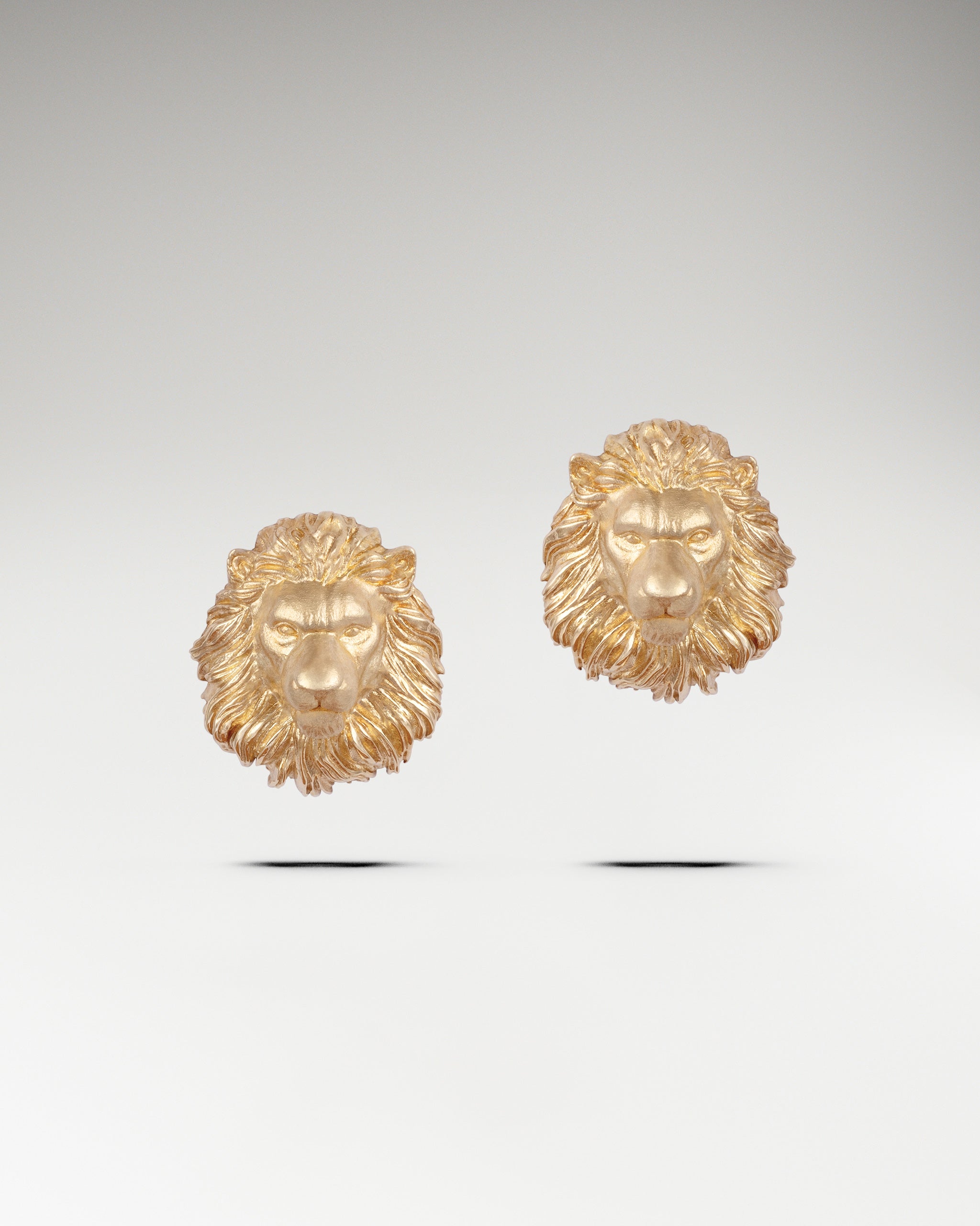 ガーディアン ライオン スタッド ピアス ゴールド