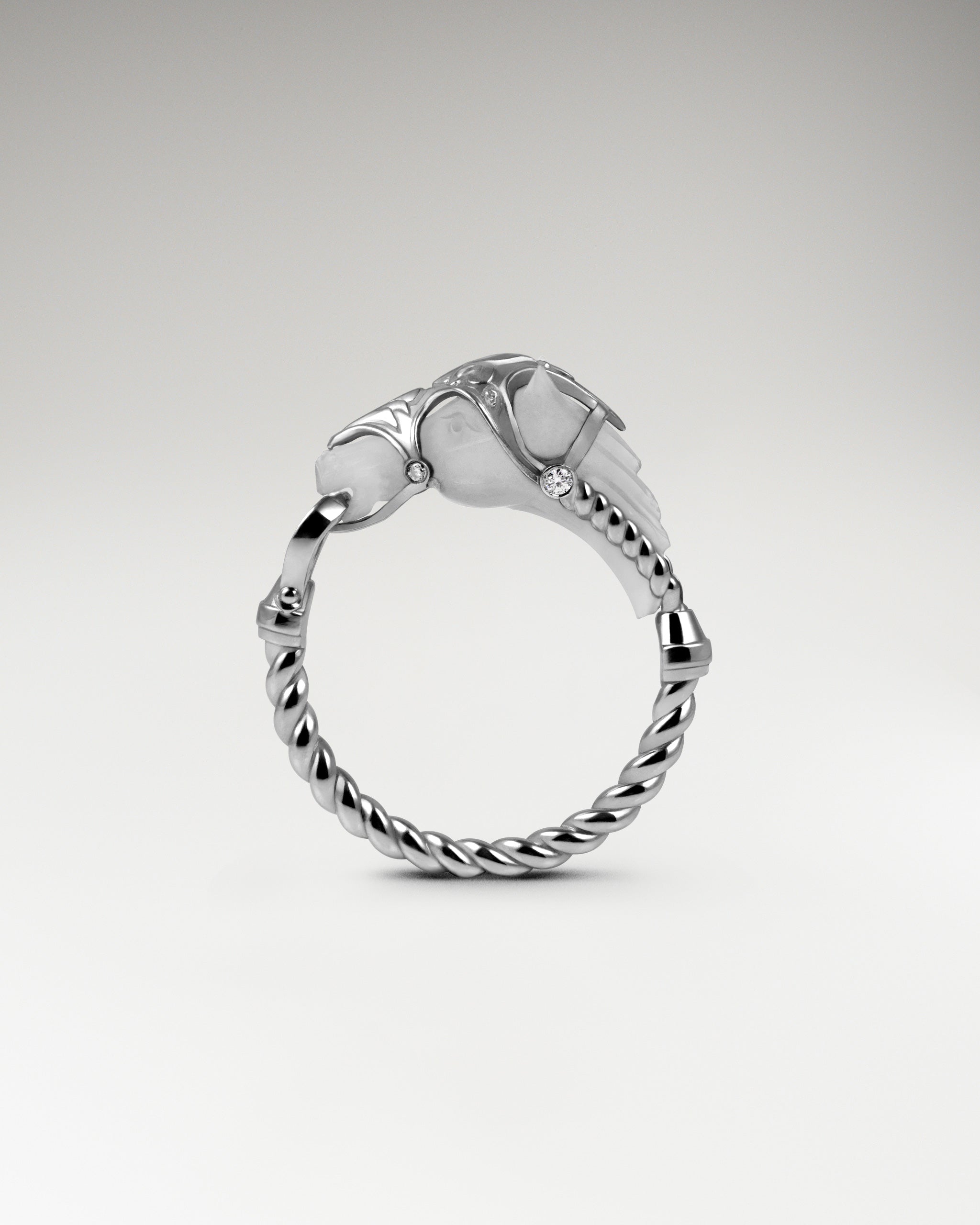 モアッサナイト付きスターリングシルバーとブラックアゲートのワイルド レンジリング リング