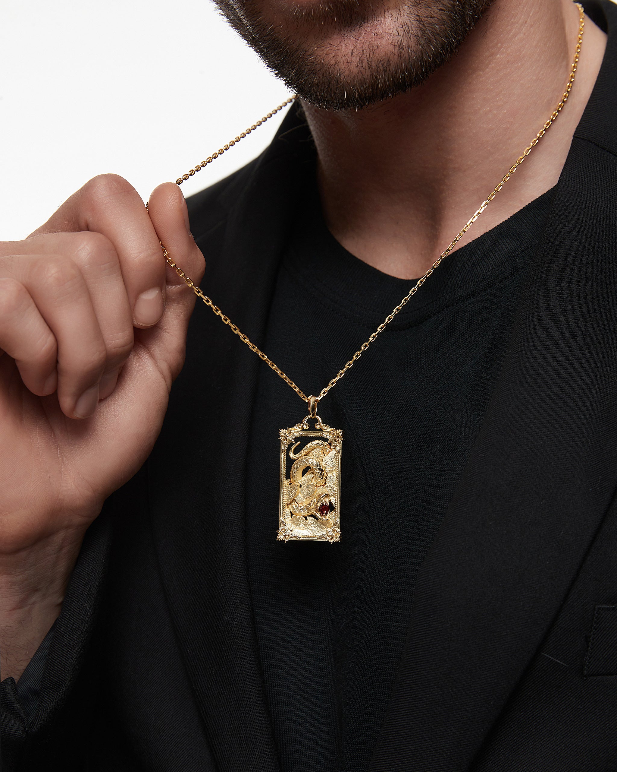 Serpent Canvas Pendant Necklace In Gold Vermeil With Garnet