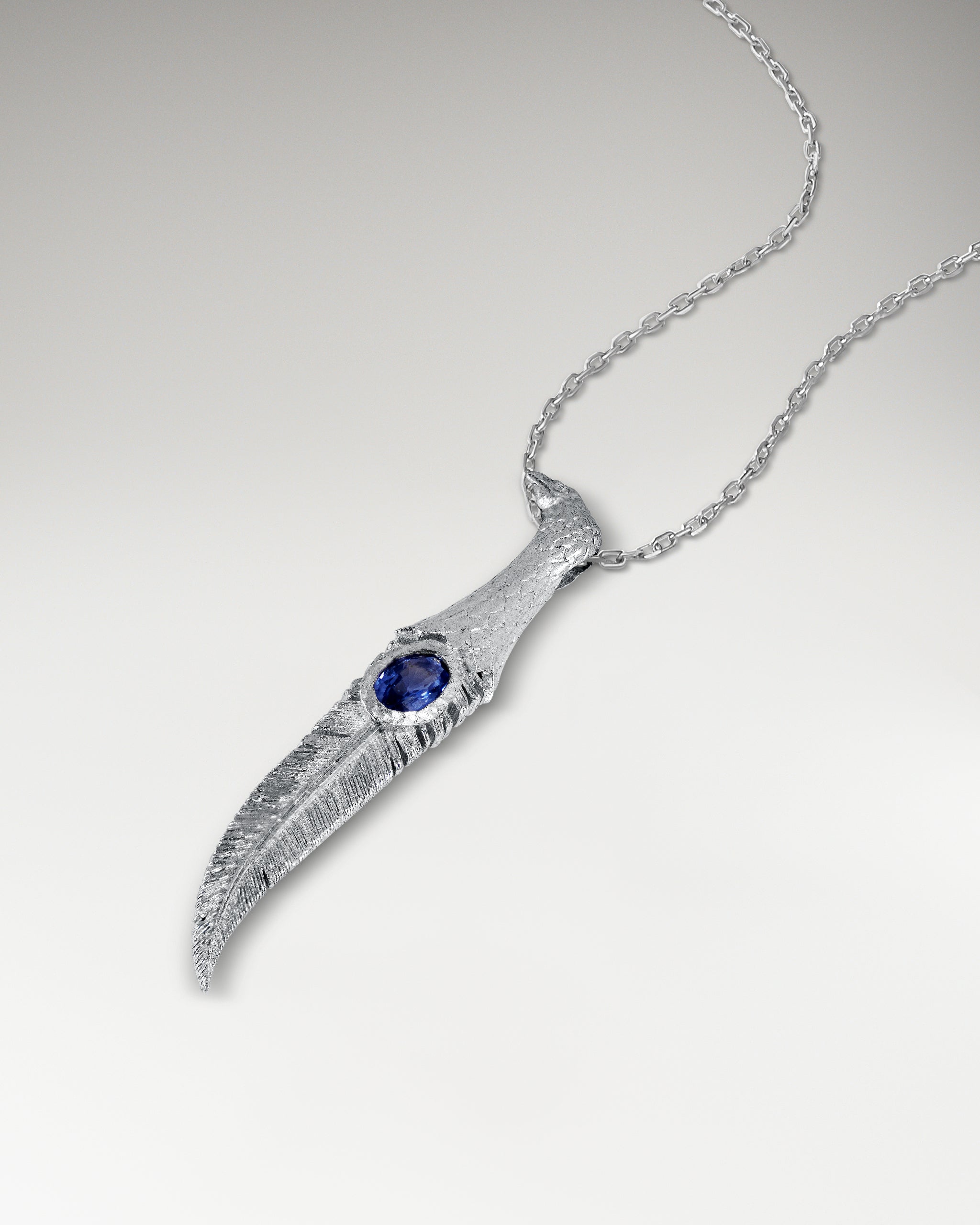 パンパス イーグル彫刻ペンダント ネックレス (スターリングシルバー)