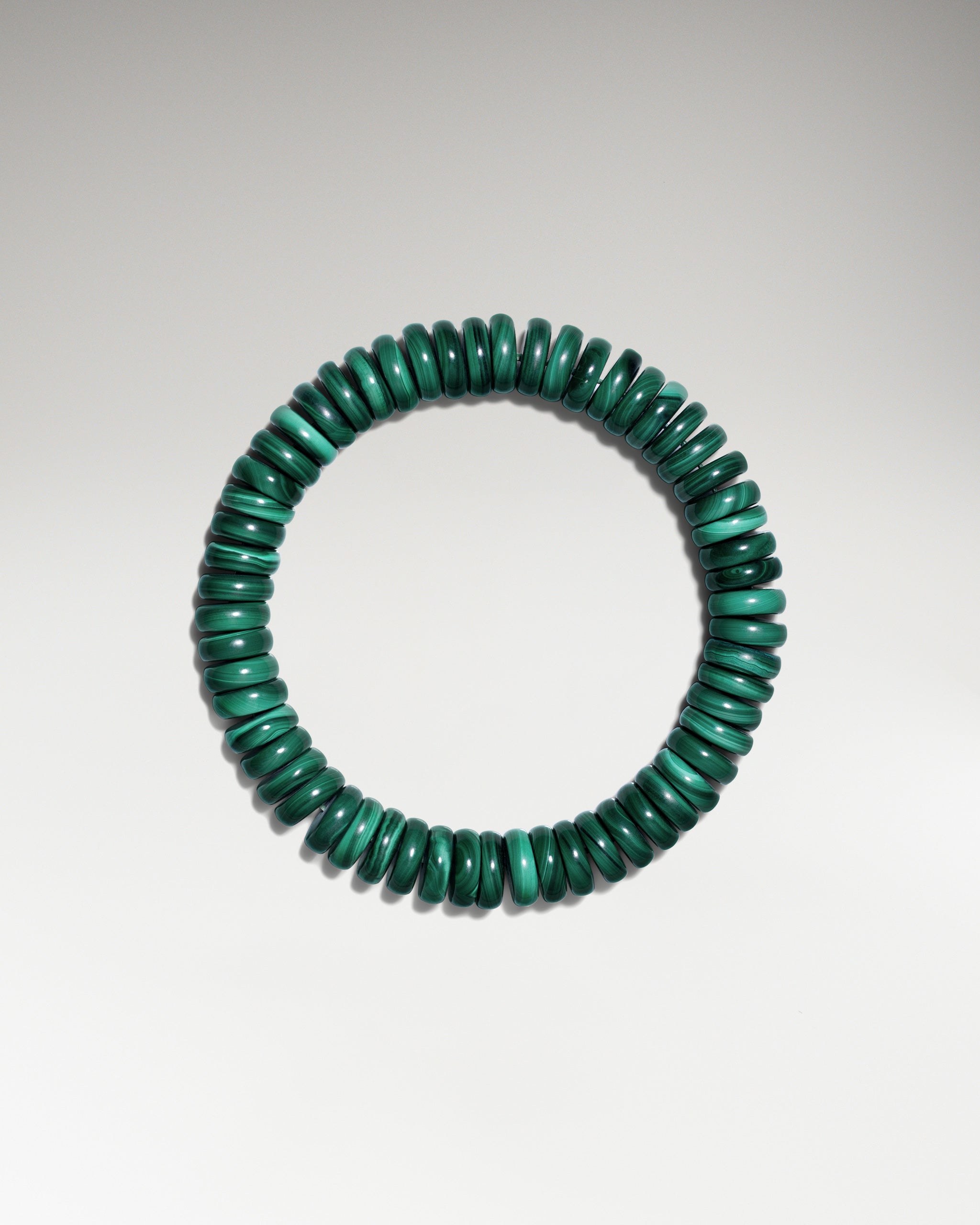 メープル リーフ マスク スタッド ピアス (スターリング シルバー)