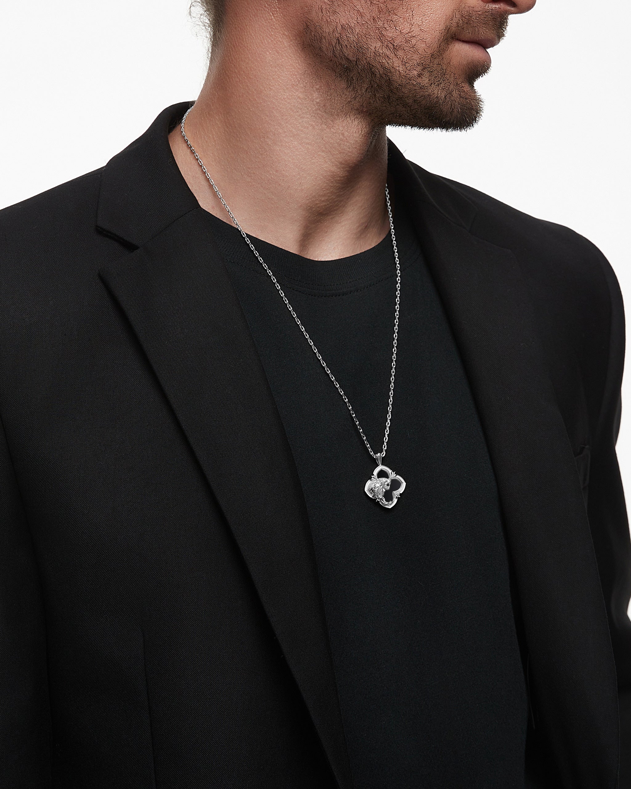 Wild Encounter ペンダント ネックレス (ブラック アゲート付きスターリングシルバー)