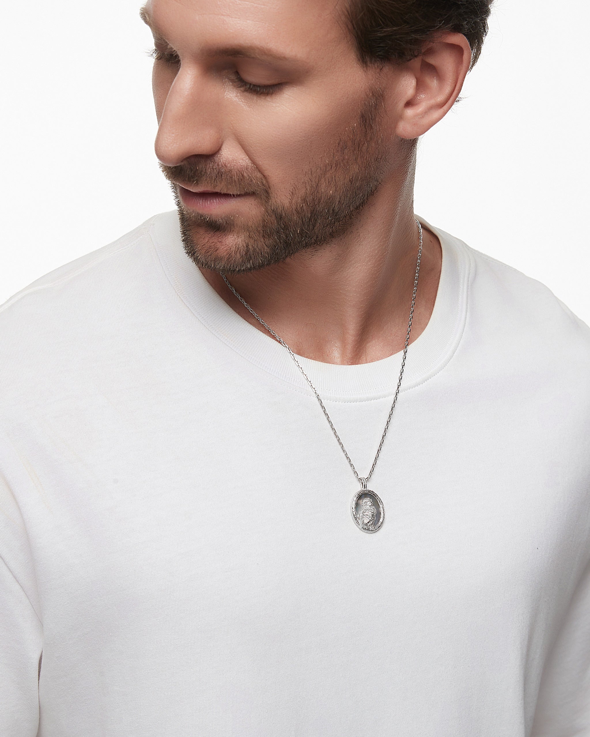 Collar de elfo del bosque en plata de ley con nácar negro