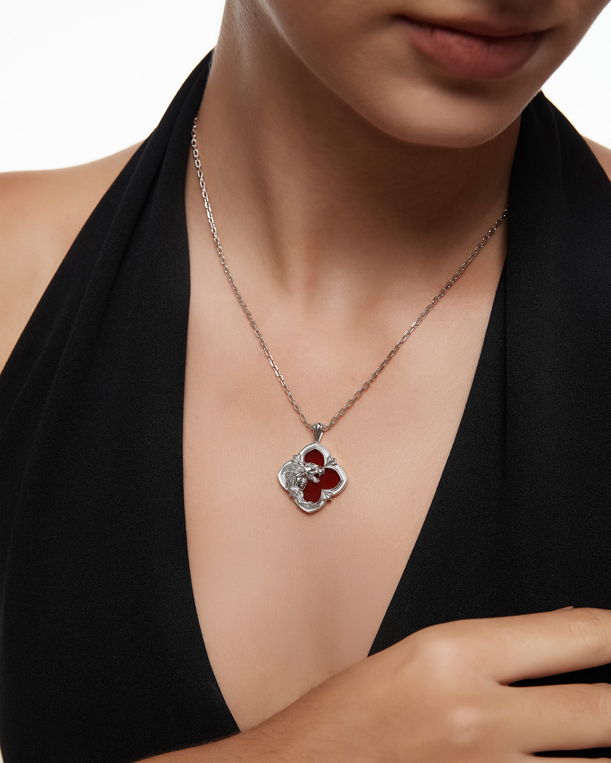 Wild Encounter Pendant Necklace In Gold Vermeil