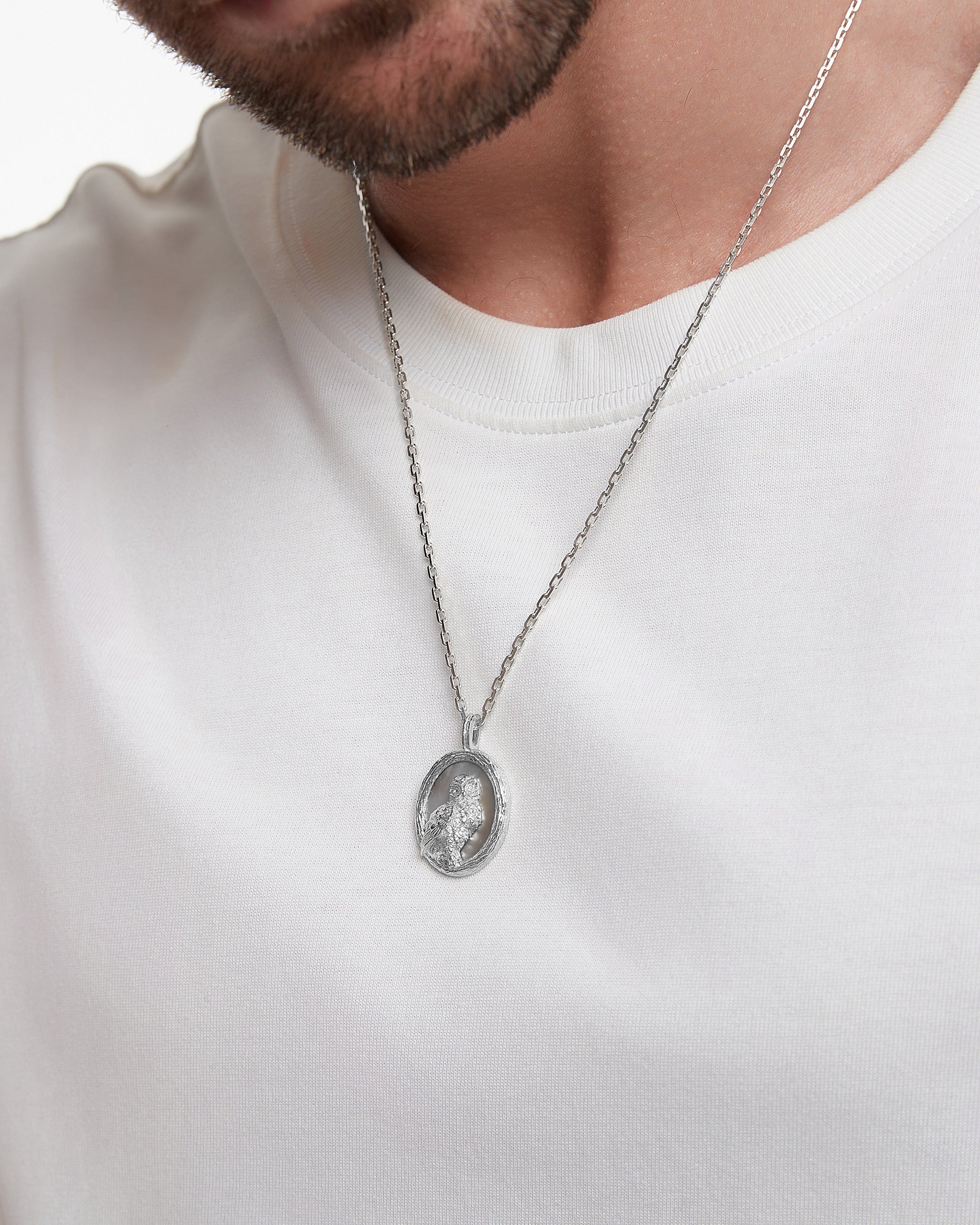 Collar de elfo del bosque en plata de ley con nácar negro