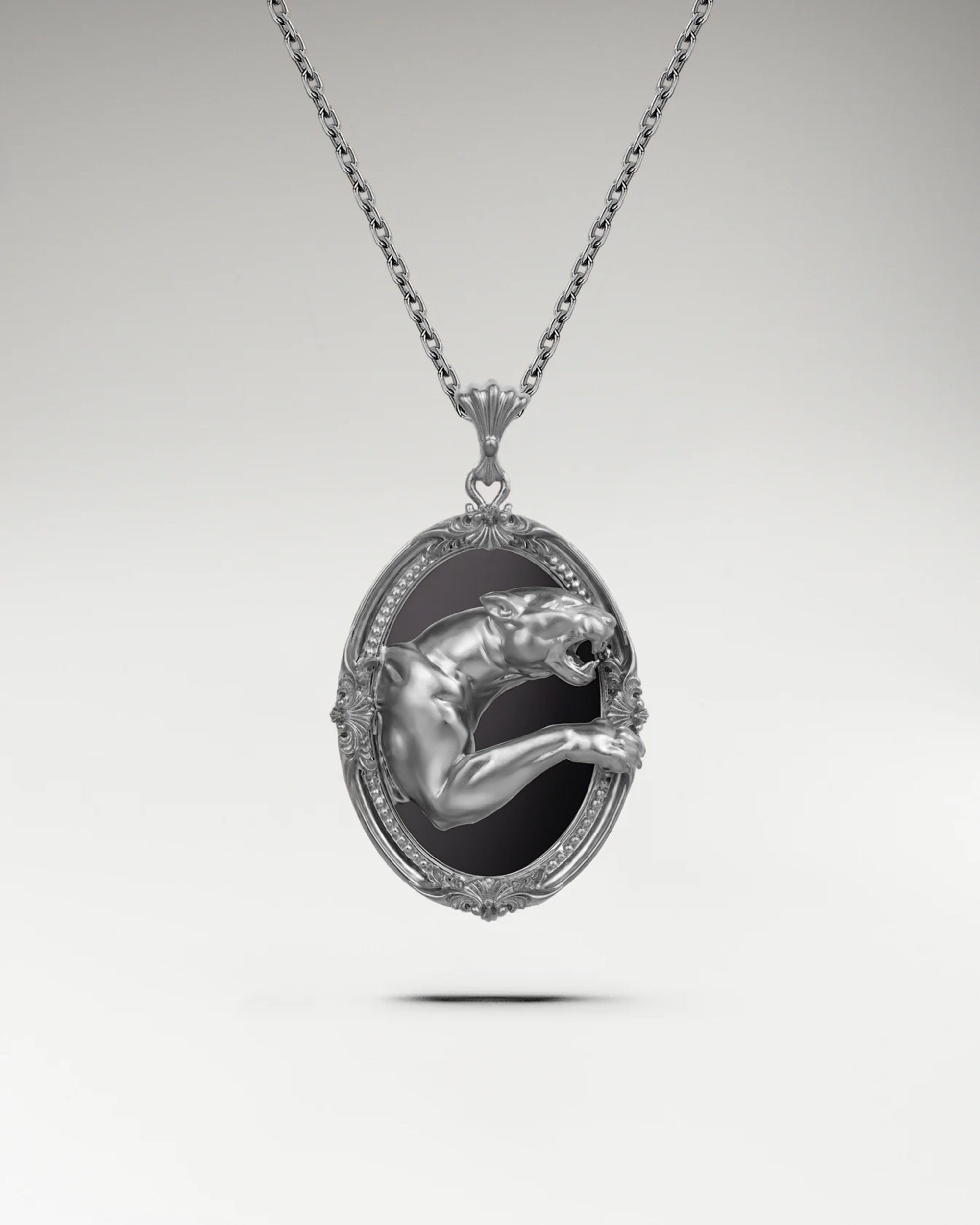 Big cat necklace in sterling silver with black agate