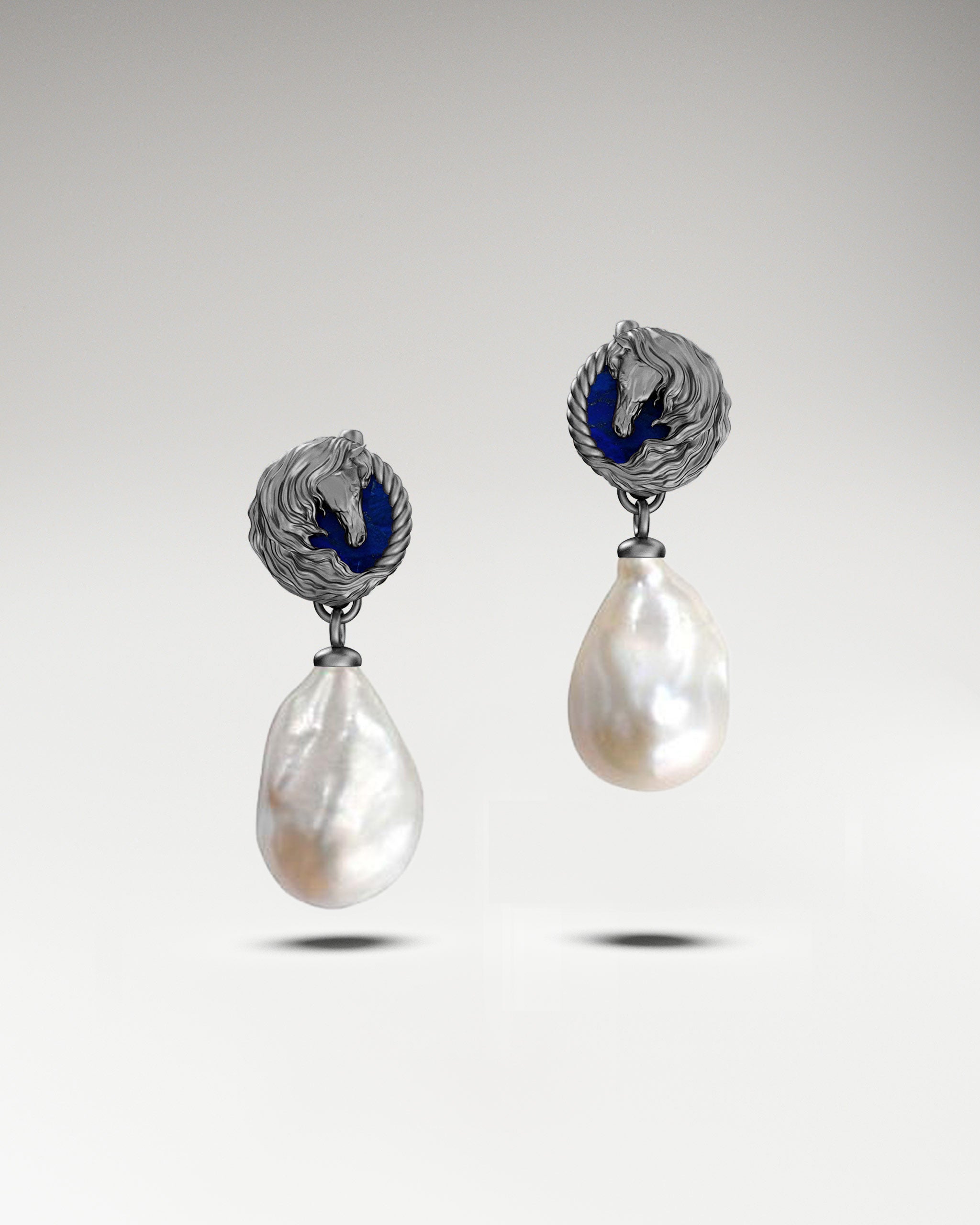 Boucles d'oreilles pendantes sculpture de cheval en argent sterling avec perle baroque