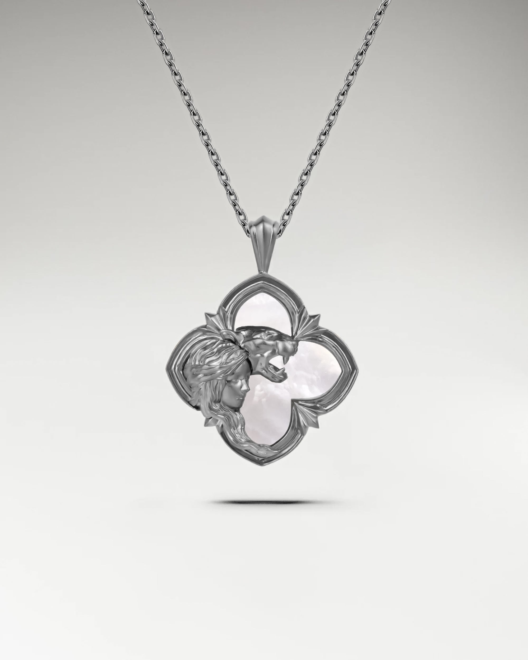 Wild Encounter Pendant Necklace In Gold With Nacre