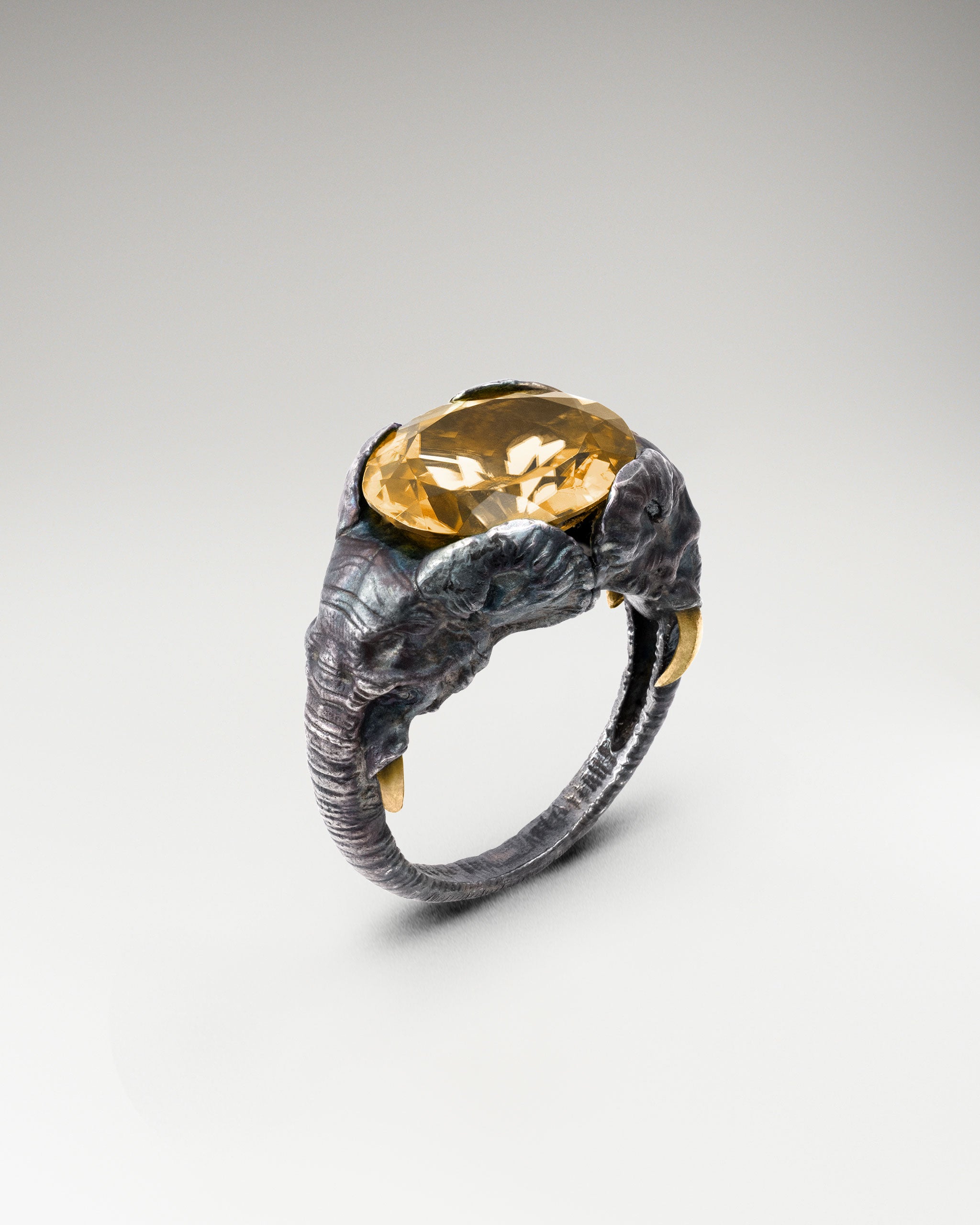 Anello Wild Ranging in argento sterling e agata nera con moissanite