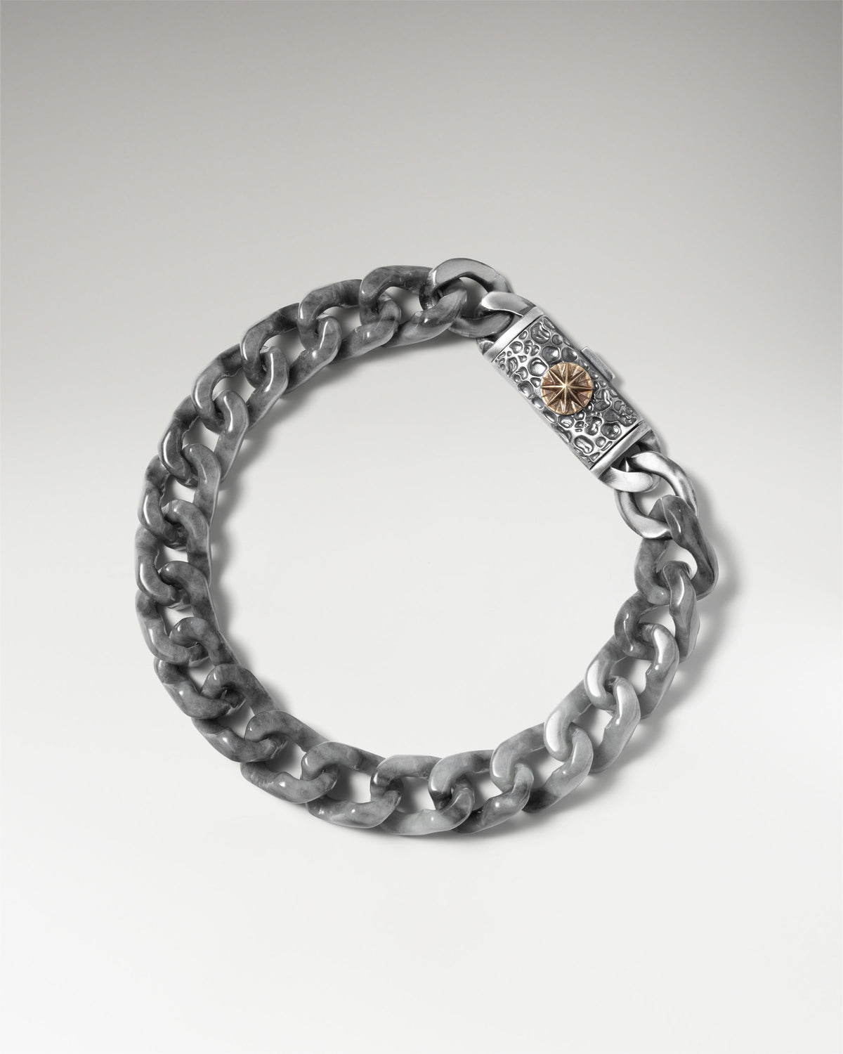 Cierre Crag en plata esterlina con eslabón cubano de jade