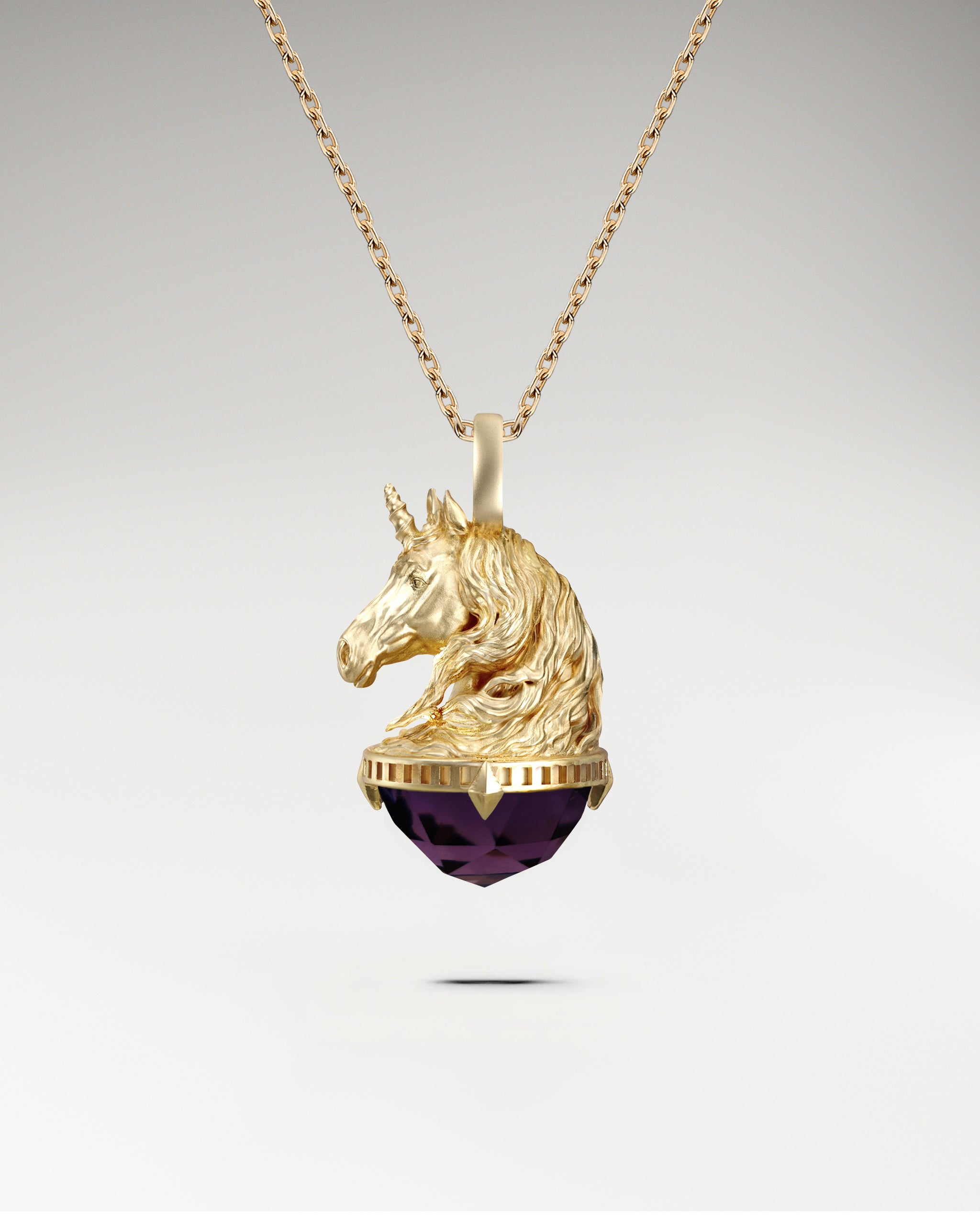 アメジストまたはプレナイトを使用したスターリングシルバーのモノケロスペンダント