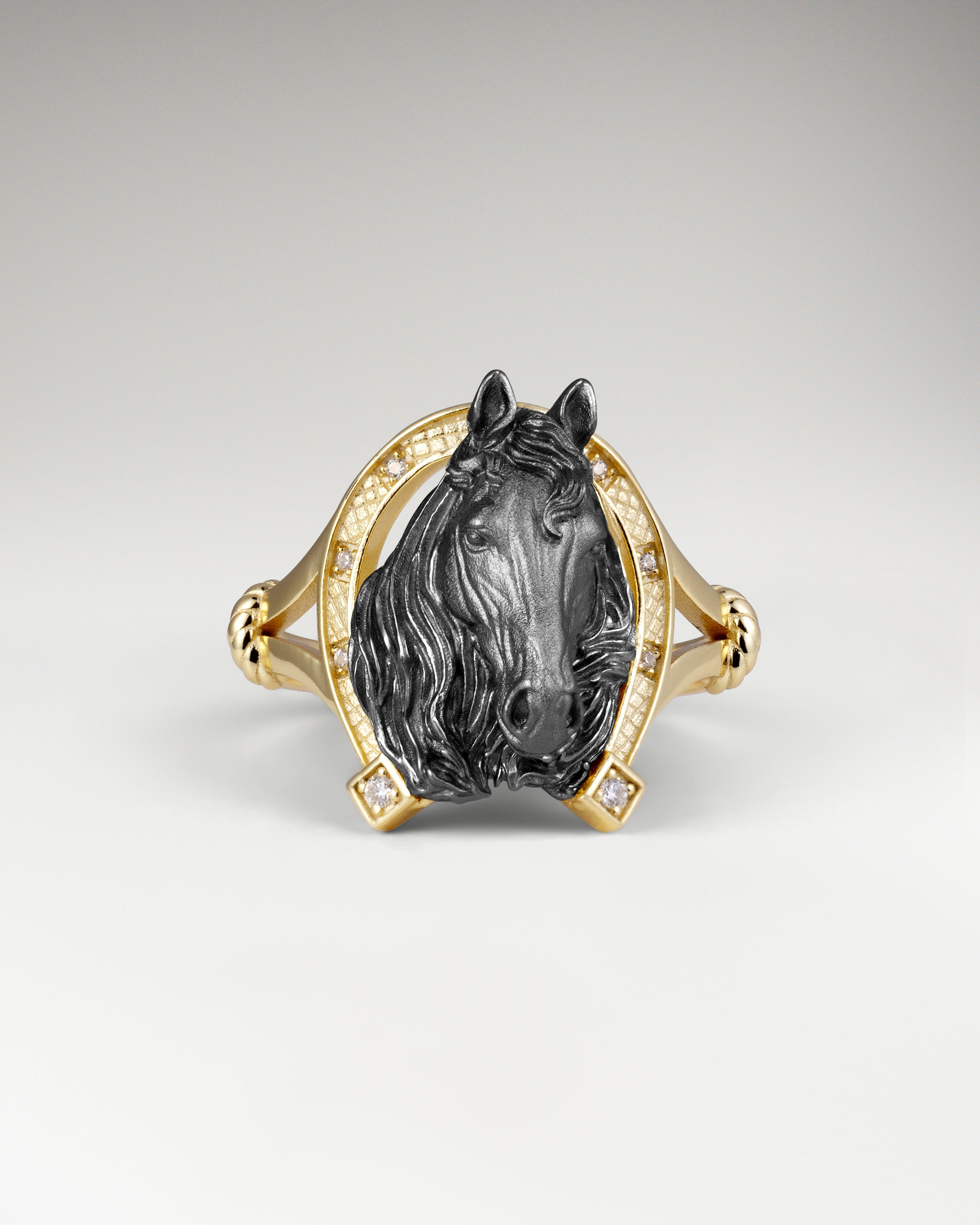 Bague Sculpture Fer À Cheval En Or Avec Diamant