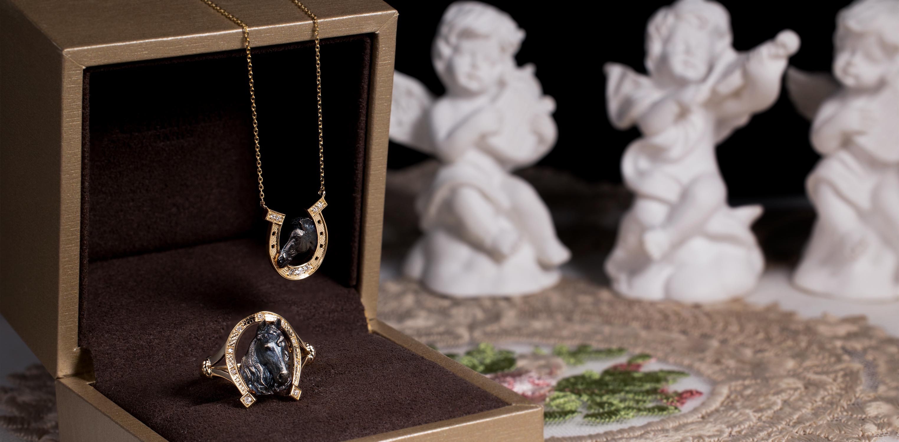 easy jewelry returns with true gem