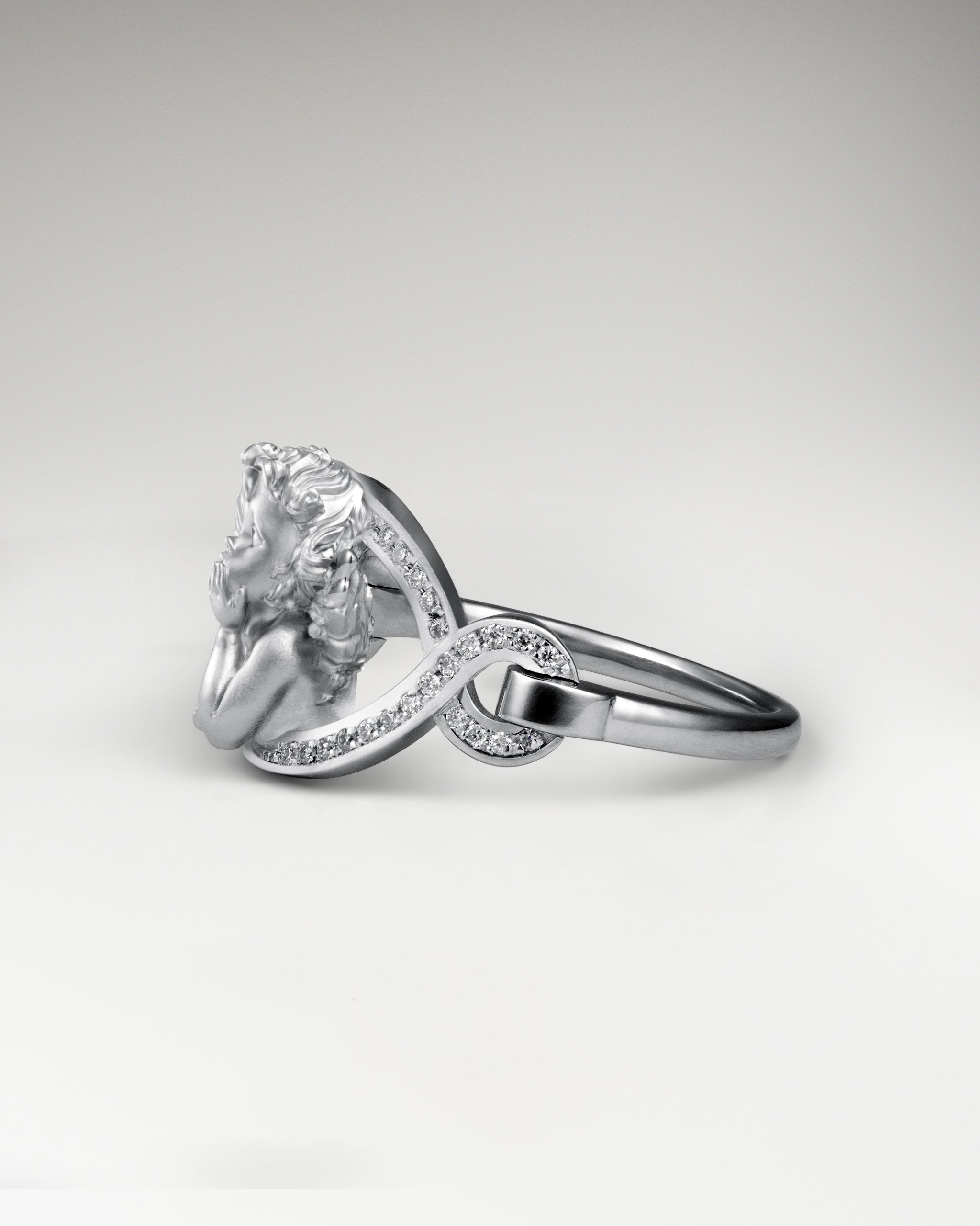 Wild Ranging Ring aus Sterlingsilber und schwarzem Achat mit Moissanit