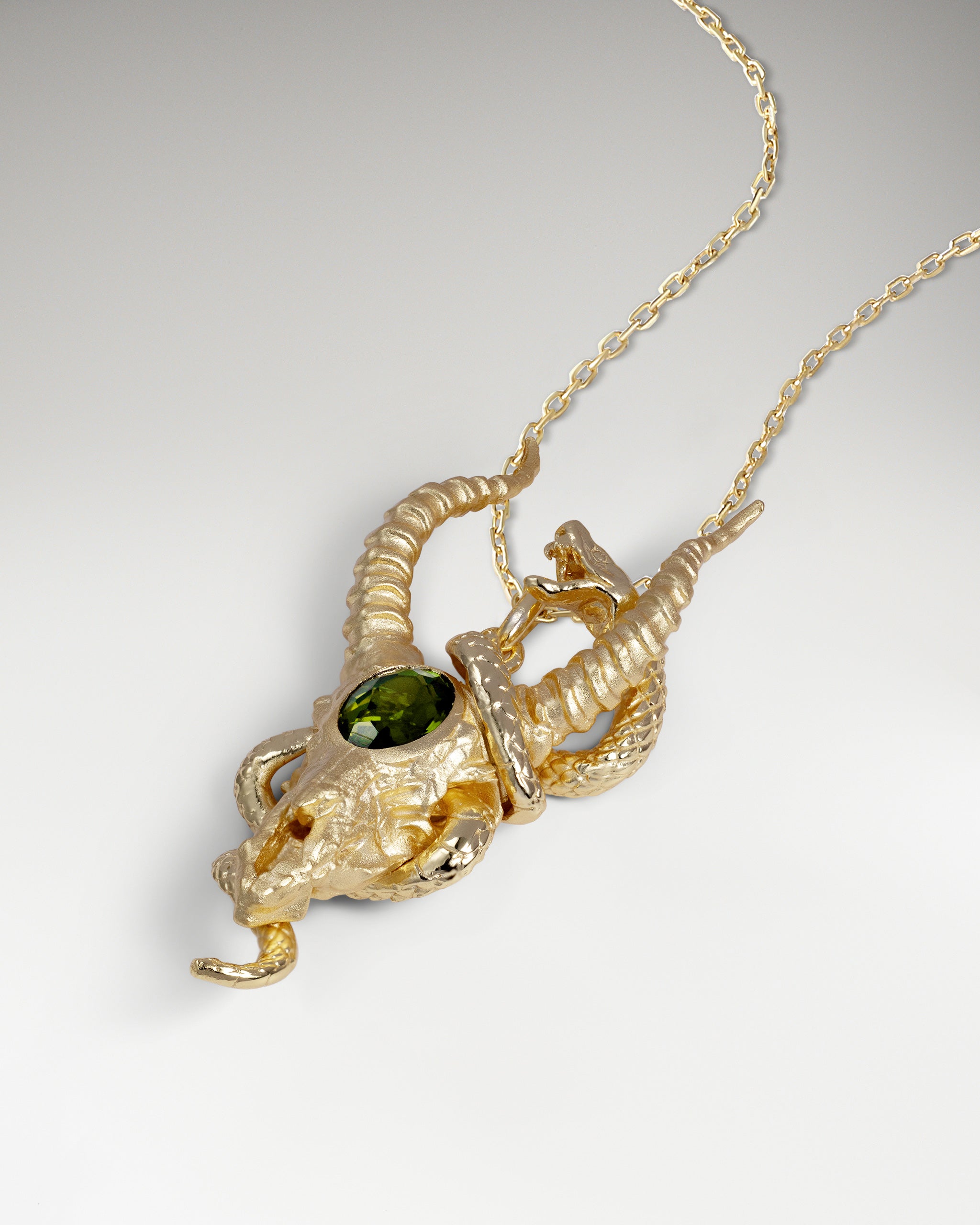 ワイルドウィスパーペンダントネックレス（スターリングシルバー・ガーネット付き）