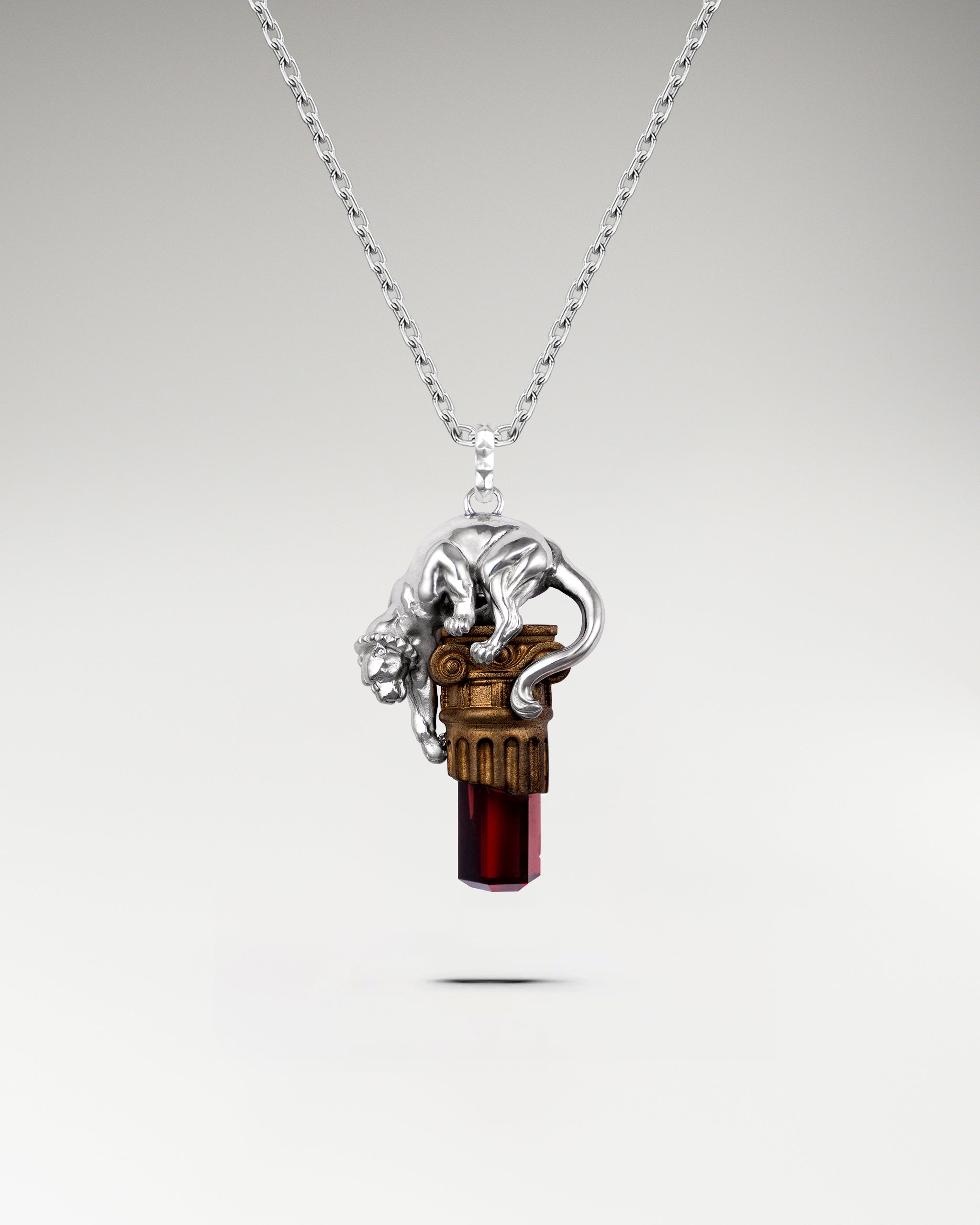 Collier pendentif Panther's Gaze en argent sterling et grenat