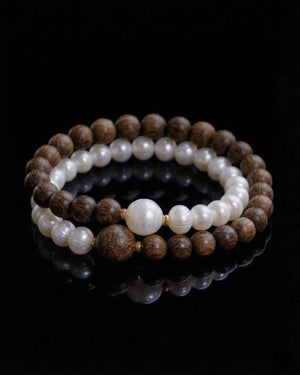 Echoing Strands Bracelet In Pearl And Agarwood
