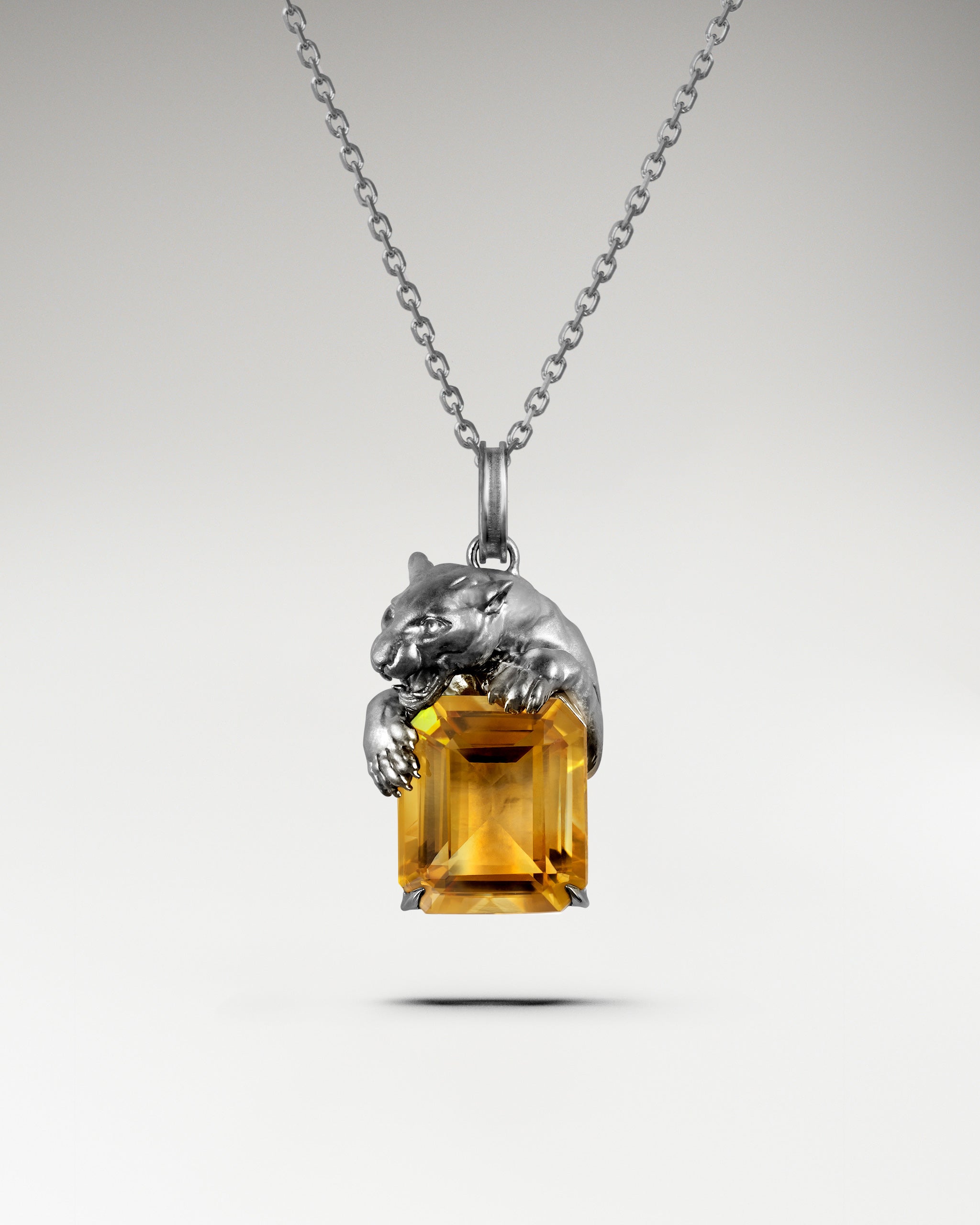 Collier pendentif sculptural Savanna en argent sterling avec grenat et moissanite