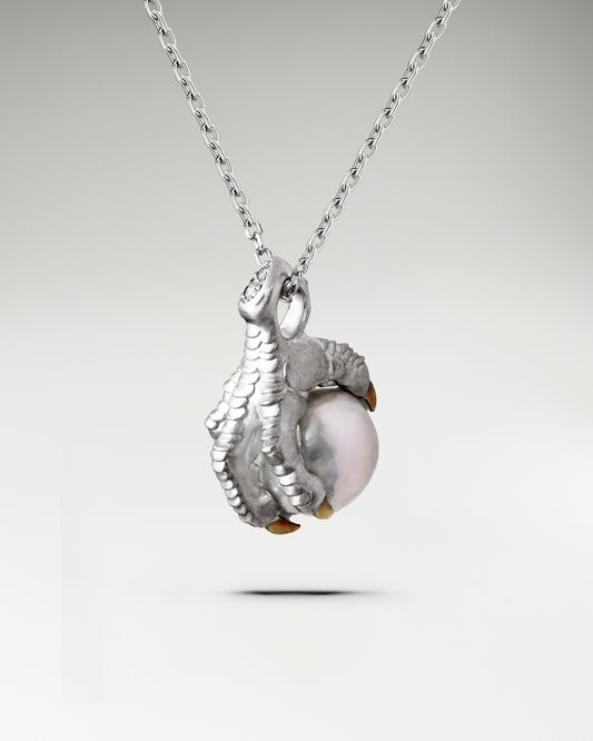 Eagle Talons Pendant Necklace In Sterling Silver With Pearl
