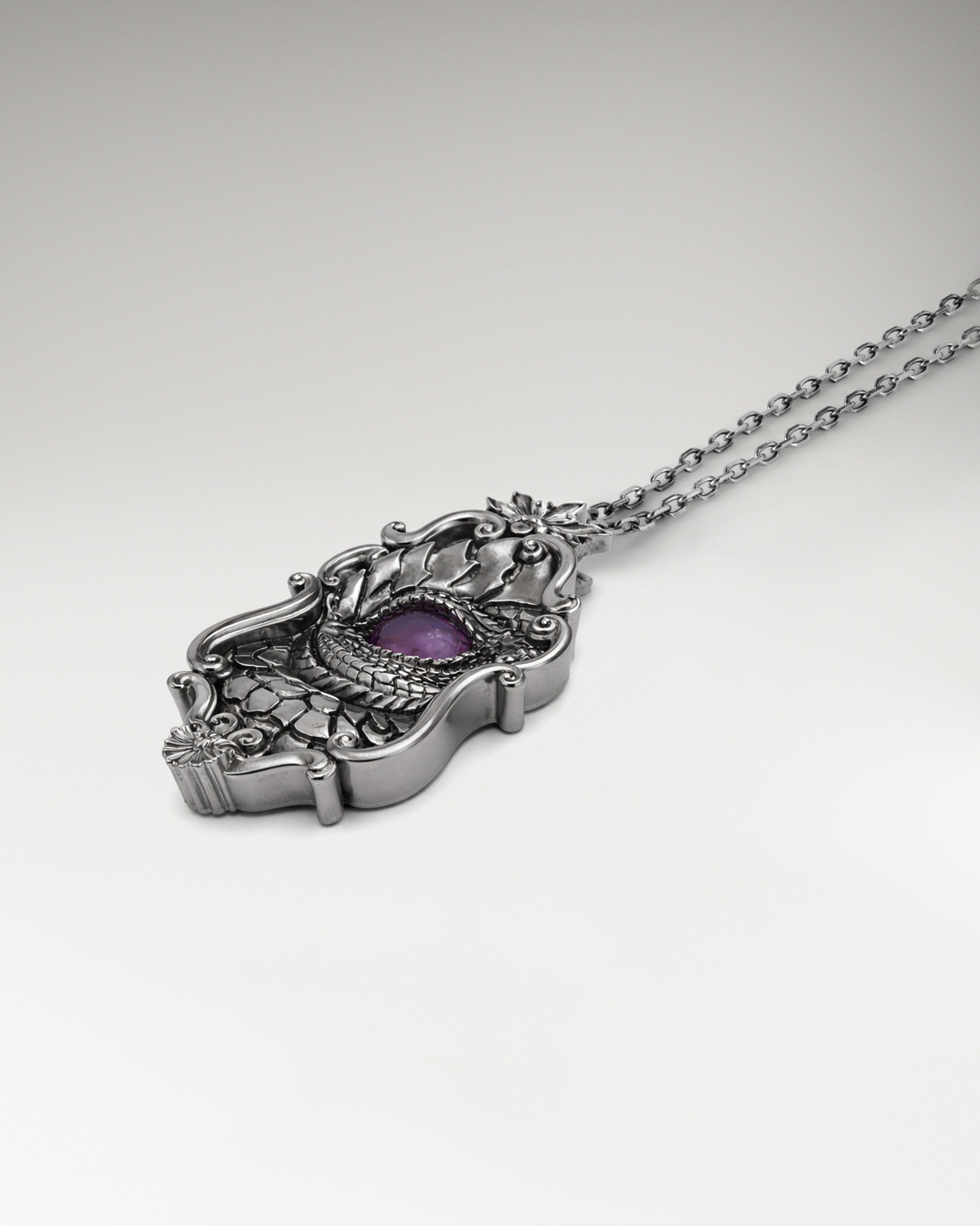 Noir Dragon Gaze Pendant In Sterling Silver With Amethyst